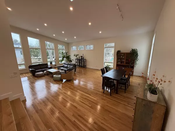 1 Maureen Rd, Lexington, MA 02420