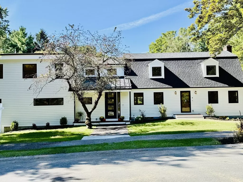 Lexington, MA 02420,1 Maureen Rd