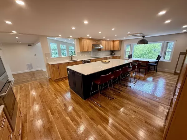 Lexington, MA 02420,1 Maureen Rd