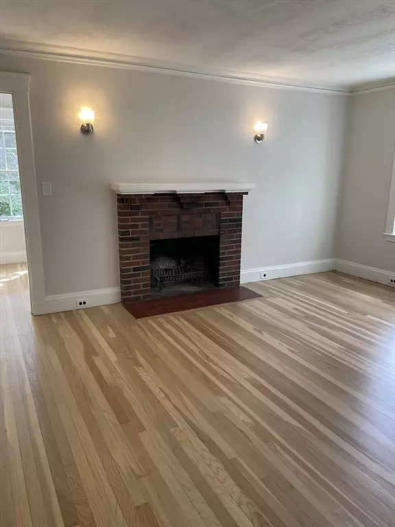 Watertown, MA 02472,21 Richards #21