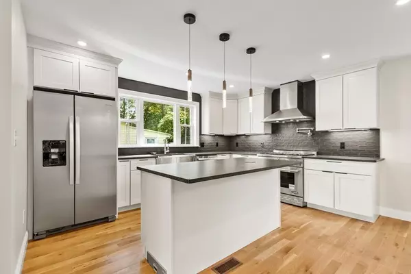 Stoneham, MA 02180,17 Emerson #A