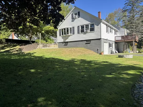 Leicester, MA 01542,657 Pleasant St