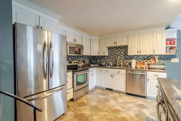 Tyngsborough, MA 01879,1 Elm Grove Ave