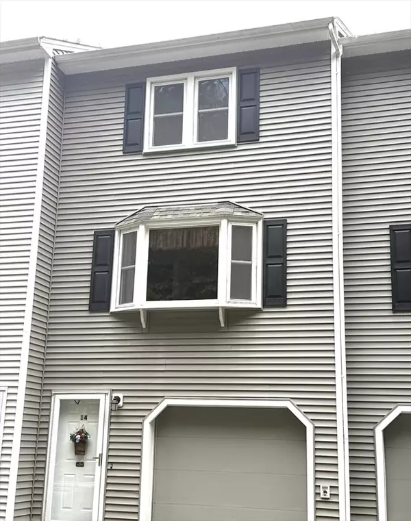 115 Tennis Plaza Road #14, Dracut, MA 01826