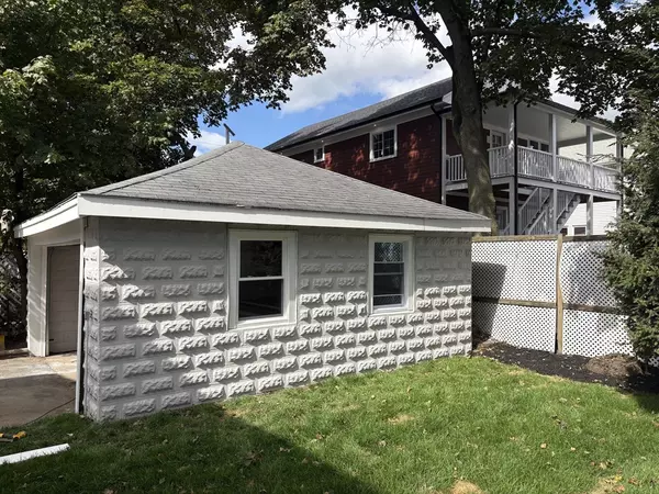 Medford, MA 02155,52 Woodrow Ave #1