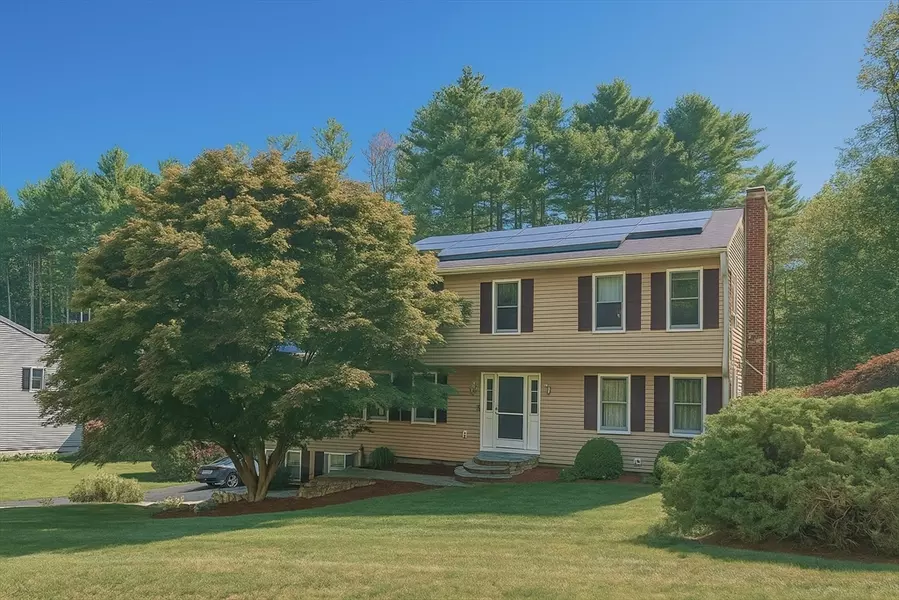 18 Barbara Jean St, Grafton, MA 01519