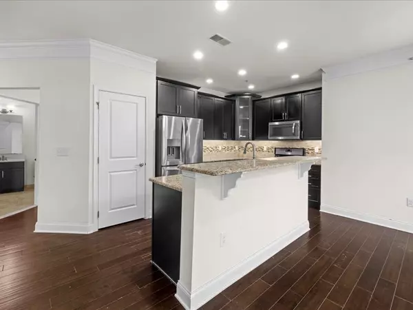 Westborough, MA 01581,101 Corning Fairbanks Way #101