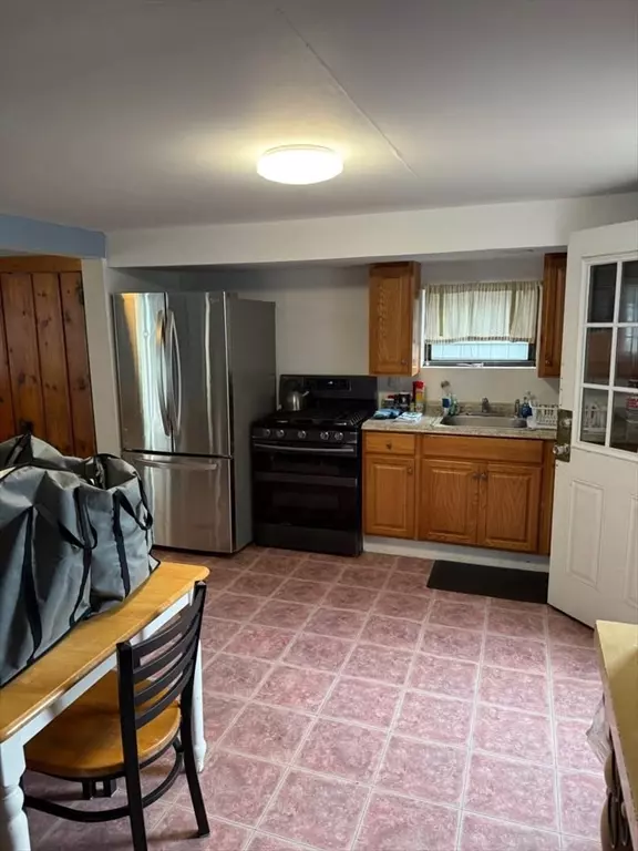 Hampton, NH 03842,7 Dover Avenue #1
