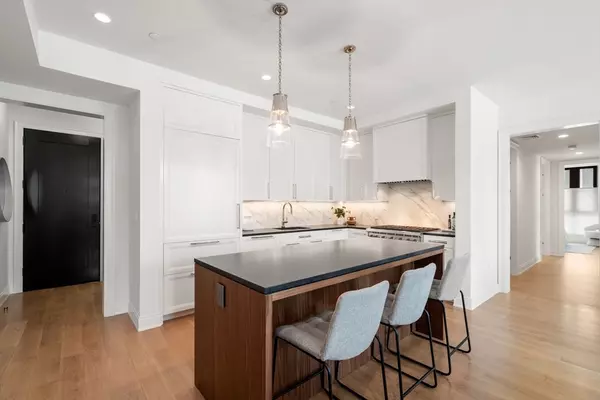 Wellesley, MA 02482,100 Linden Street #103