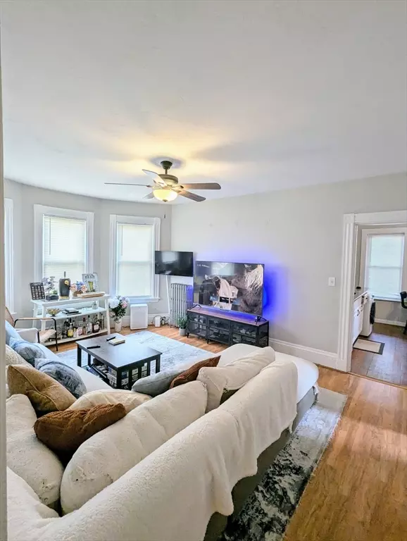 Boston, MA 02127,881 E 4th St #3