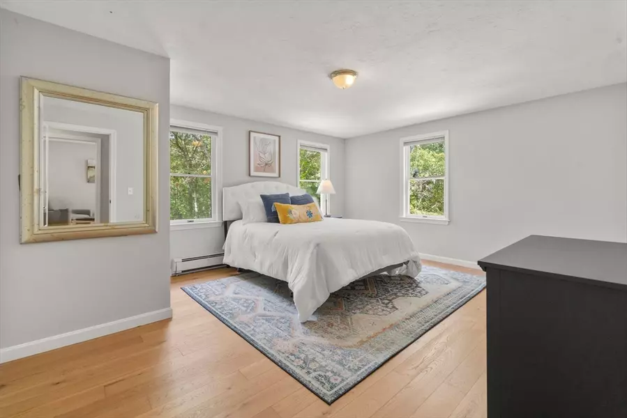 5 Cardinal Rd, Sandwich, MA 02563