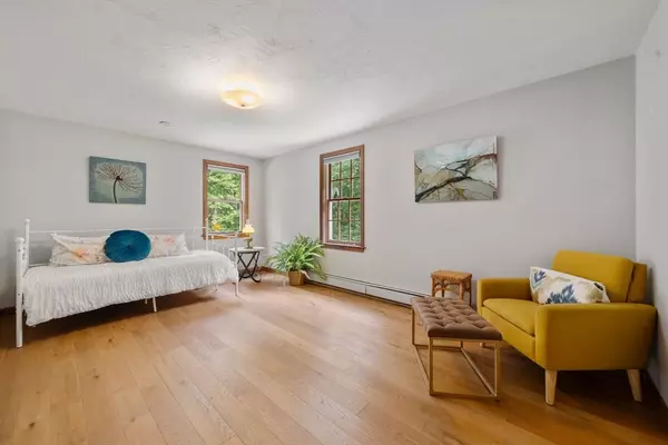 Sandwich, MA 02563,5 Cardinal Rd