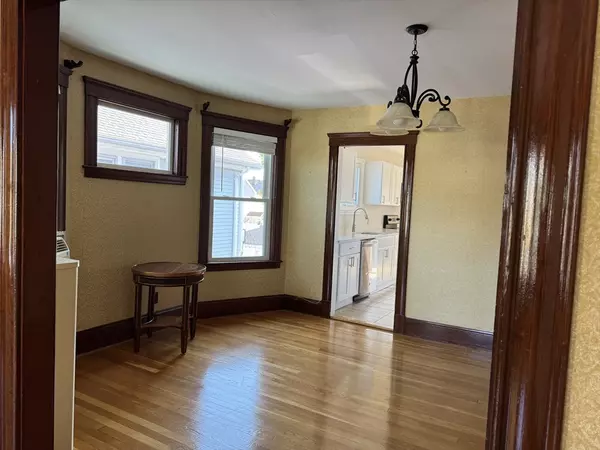 Lynn, MA 01902,358 Eastern Ave #2
