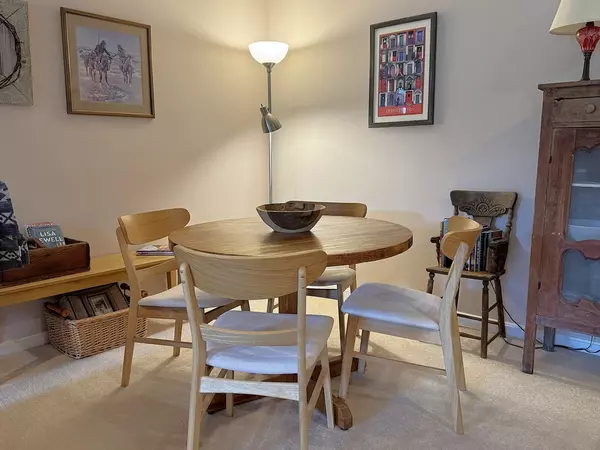 Kingston, NH 03848,20 Lantern Lane #20