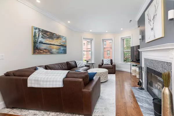 Boston, MA 02115,11 Durham Street #3