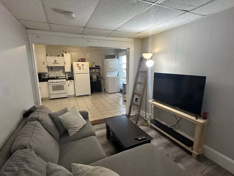 266 W Sixth St. #REAR, Lowell, MA 01850