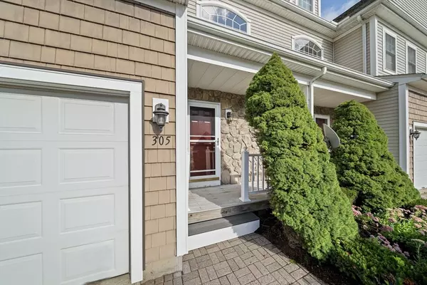 Abington, MA 02351,305 Rembrandt Way #305