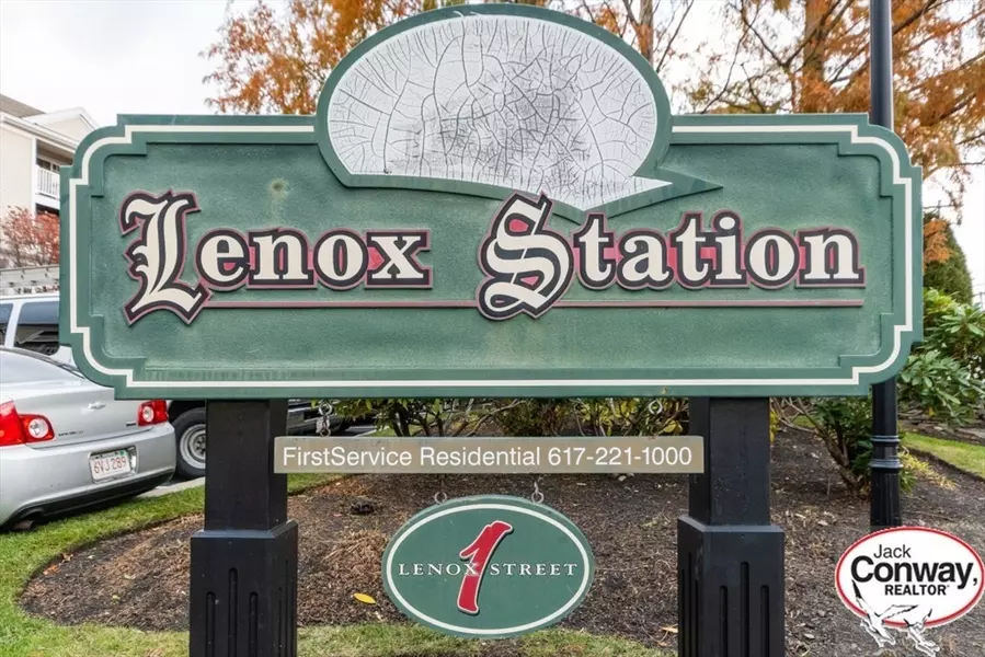1 Lenox Street #312, Norwood, MA 02062