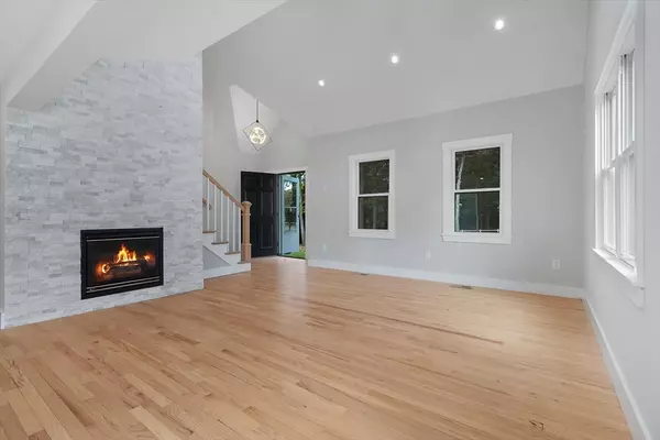 Barnstable, MA 02601,15 Square Rigger Ln