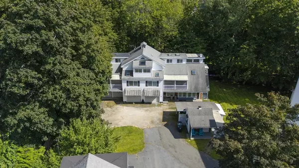 Southbridge, MA 01550,13 Coombs Street