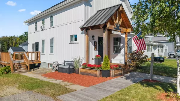 Worcester, MA 01603,242 Clover St