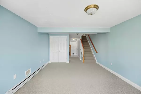 Uxbridge, MA 01569,94 Carrington Ln #94
