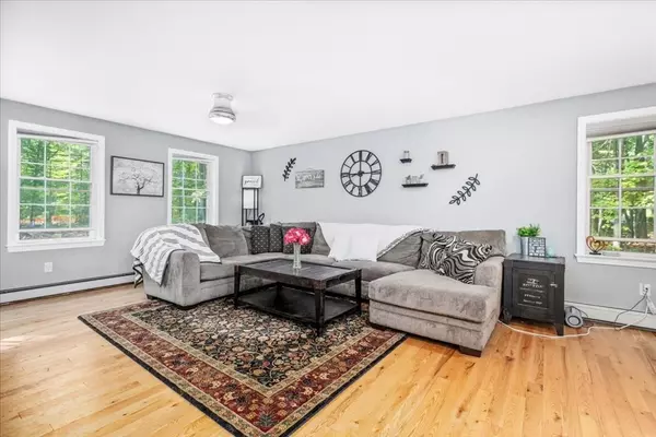 Epping, NH 03042,61 Blake Road
