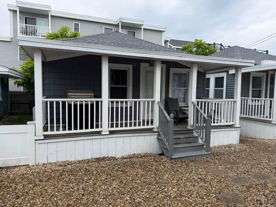 Hampton, NH 03842,7 Dover Avenue #3