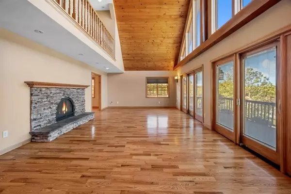 Athol, MA 01331,62 Lindsay Lane