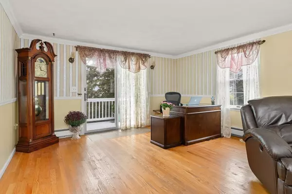 Melrose, MA 02176,27 Temple Street