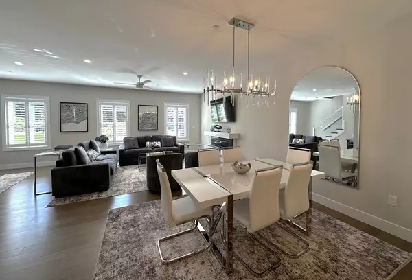 Londonderry, NH 03053,7 Elise Avenue #93