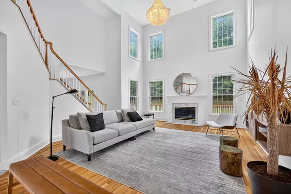 Hopkinton, MA 01748,4 Summit Way #1