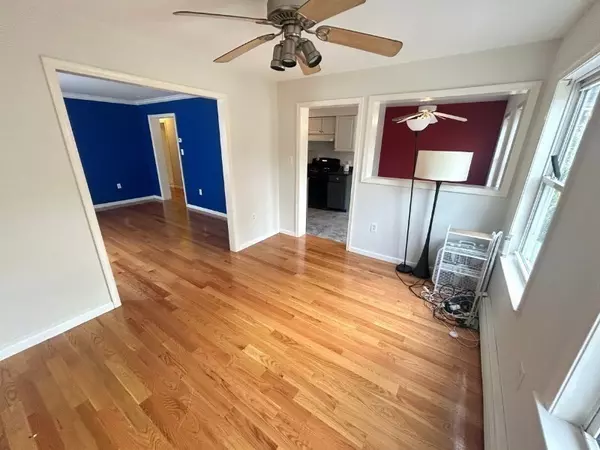 Medford, MA 02155,9 Irving Street #2