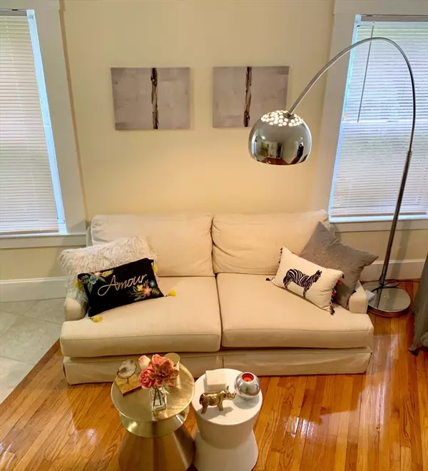 Cambridge, MA 02140,27 Forest St #1