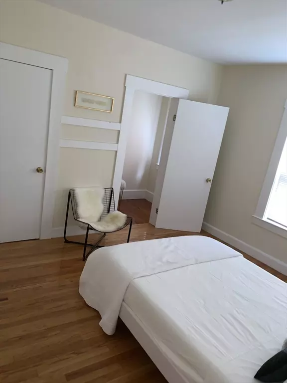 Cambridge, MA 02140,27 Forest St #1