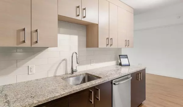 Boston, MA 02111,99 Kneeland St #511