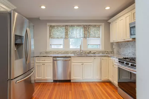 Dighton, MA 02764,698 School Street #698