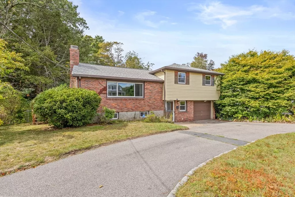 Norwood, MA 02062,618 Nahatan St
