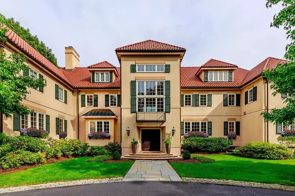 Westwood, MA 02090,18 Longmeadow Drive