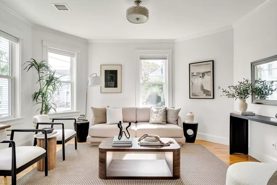 65 Oak St #1, Somerville, MA 02143