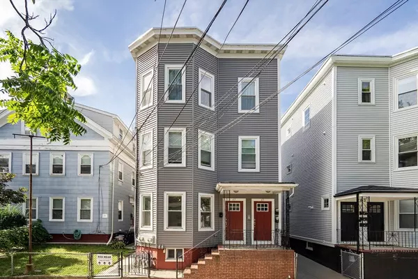 65 Oak St #1, Somerville, MA 02143