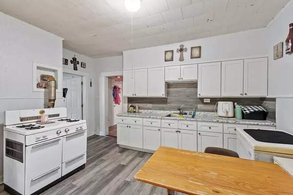 Fitchburg, MA 01420,33-35 Omena Pl