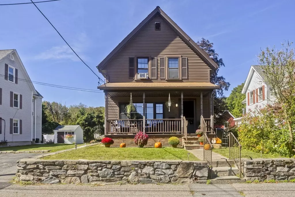 Worcester, MA 01604,92 Locust Ave