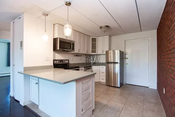 Cambridge, MA 02138,47 Homer Ave #53