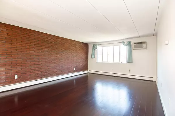 Cambridge, MA 02138,47 Homer Ave #53