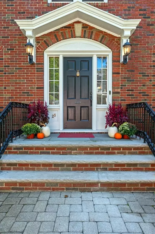 Swampscott, MA 01907,25 Manton Road