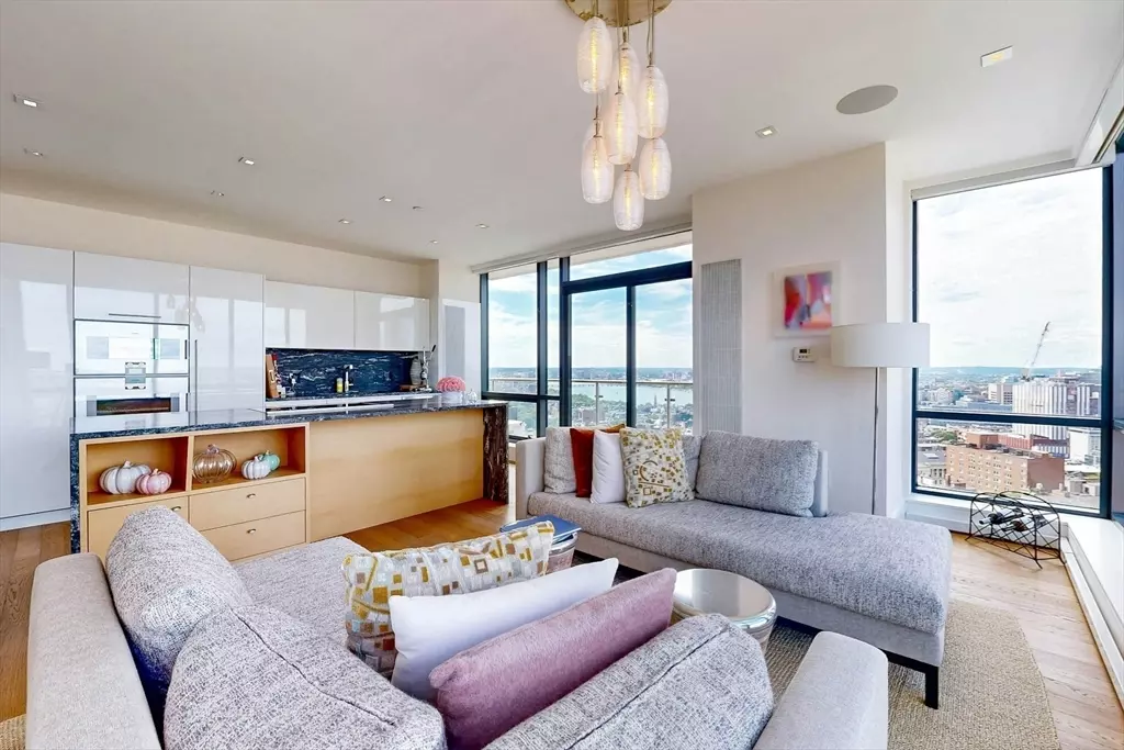 Boston, MA 02108,45 Province St #PH2B