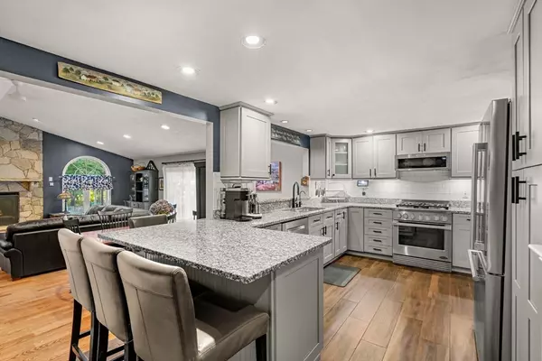 Haverhill, MA 01835,151 Hyatt