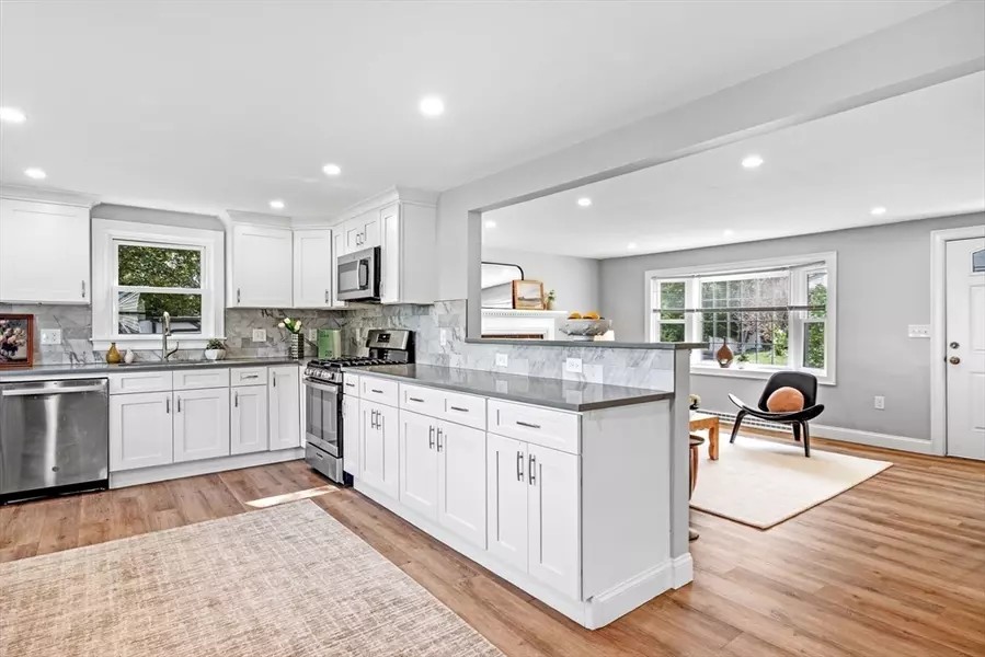 16 Appleby Rd, Salem, MA 01970