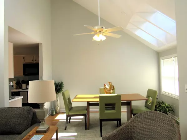 Bourne, MA 02532,45 Harbor Hill Dr #45